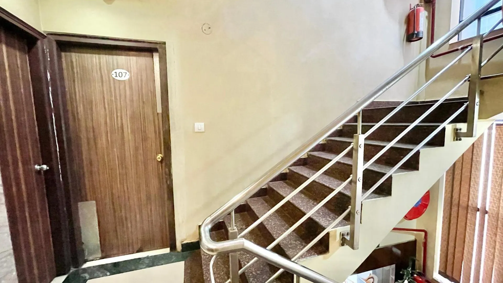 Hotel Raj Kamal Palace ! Váránasí Indie